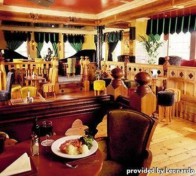 Hotel Southern & Leisure Centre 4*