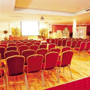 Hotell Southern & Leisure Centre 4*
