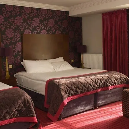 Southern & Leisure Centre Hotel