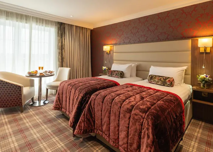 Отель Southern & Leisure Centre