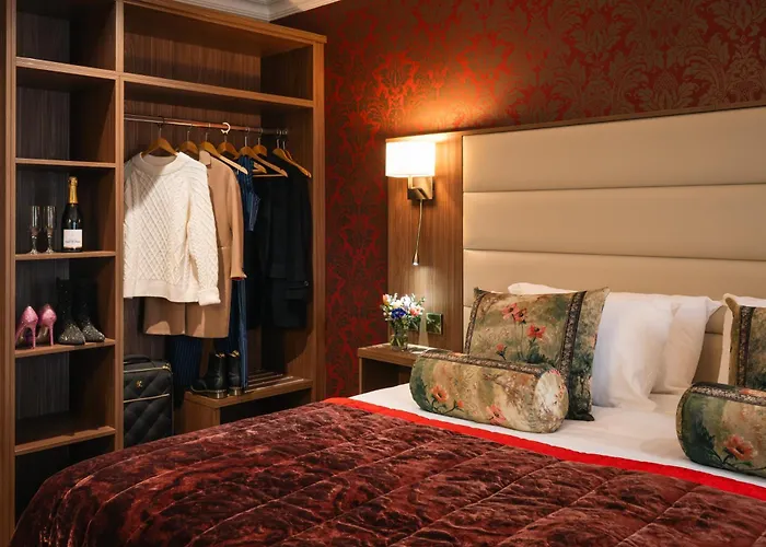 Southern & Leisure Centre 4*