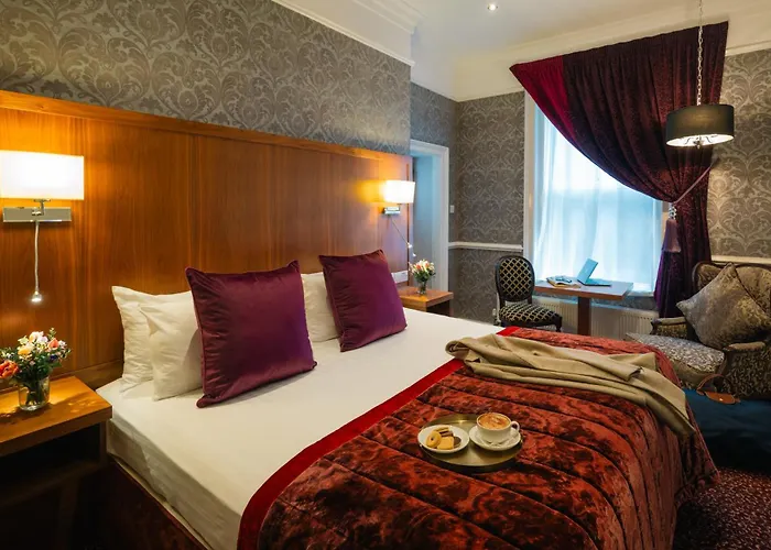 Отель Southern & Leisure Centre 4*