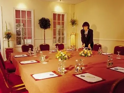 Southern & Leisure Centre 4*